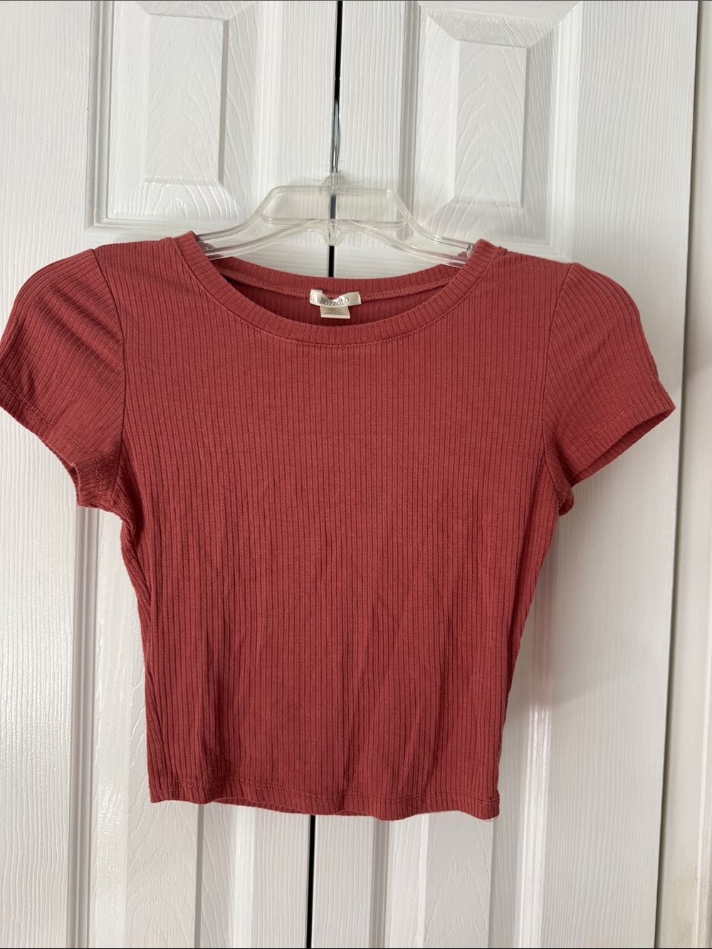 5 for $25. Bundle to Save! Bozzolo Ribbed Short Sleeve Crop Top - Brick Red